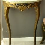 933 3161 CONSOLE TABLE